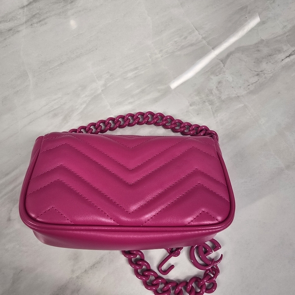 Gucci Marmont Mini Shoulder Bag - Picture 5 of 10